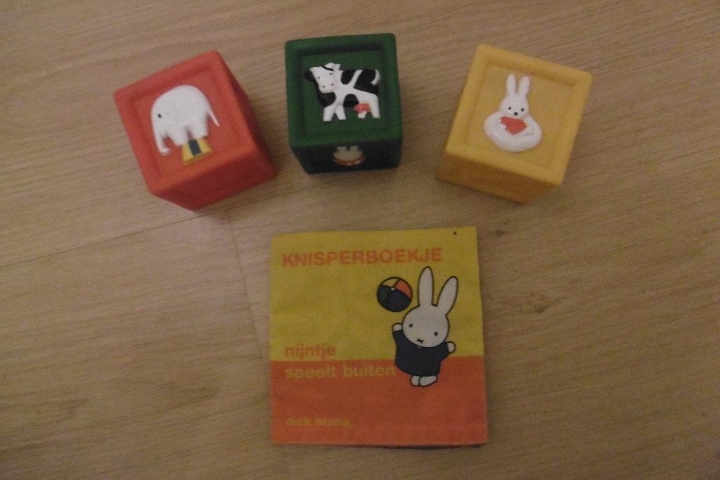 Boxspeeltjes (o.a. Nijntje), Kinderen en Baby's, Speelgoed | Babyspeelgoed, Ophalen of Verzenden, Gebruikt, Overige typen, Met geluid