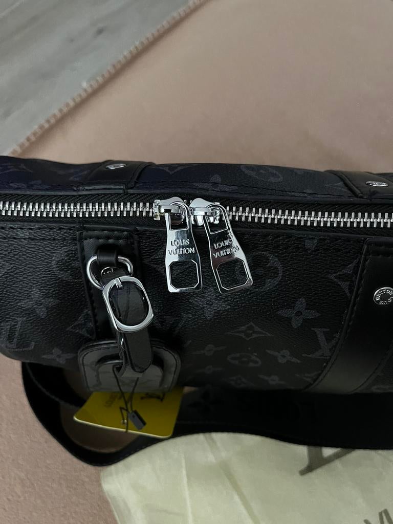 Luxe Stadstas - Model Keepall 25 - Monogram Eclipse (Nieuw), Ophalen of Verzenden, Zo goed als nieuw, Zwart