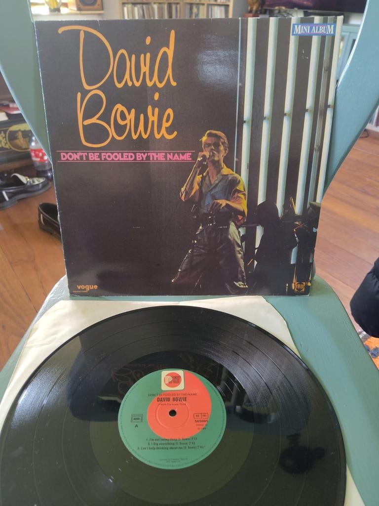 David Bowie - Don't Be Fooled By The Name (Mini Album), EP, Ophalen of Verzenden, Gebruikt, Overige formaten