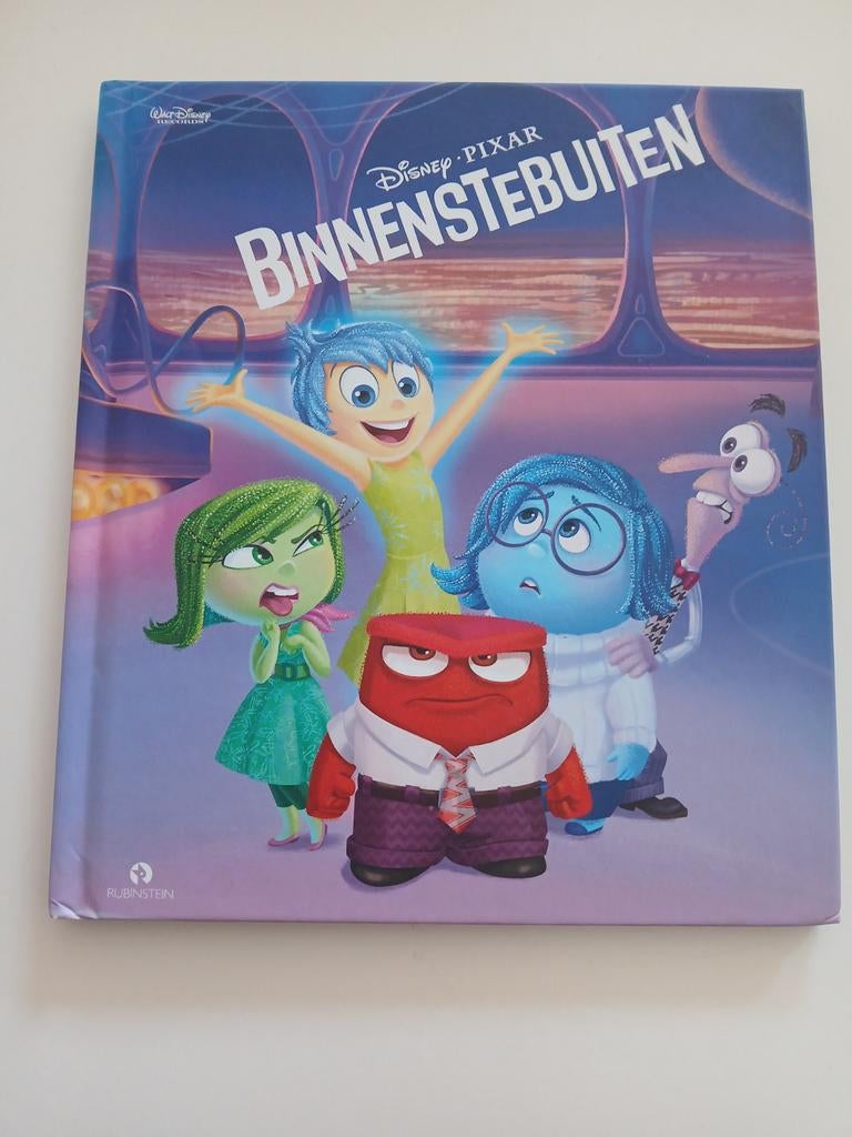 Disney Pixar Binnenstebuiten - Kinderboek, Boeken, Ophalen of Verzenden, Zo goed als nieuw, Disney Pixar, Fictie algemeen