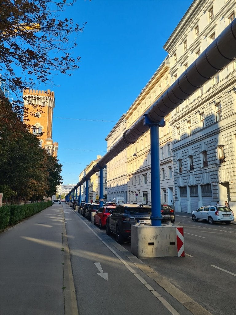 contragewicht bouwkraan bouwlift vlaggenmast banieren