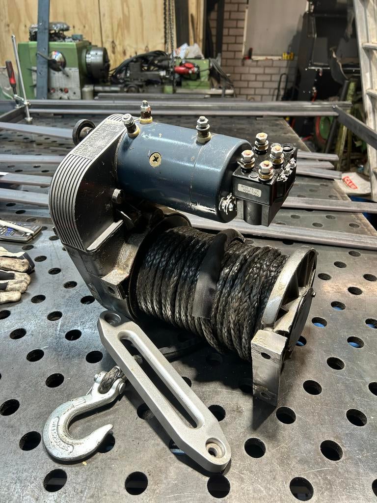 Warn 8274 lier, Ophalen, Gebruikt