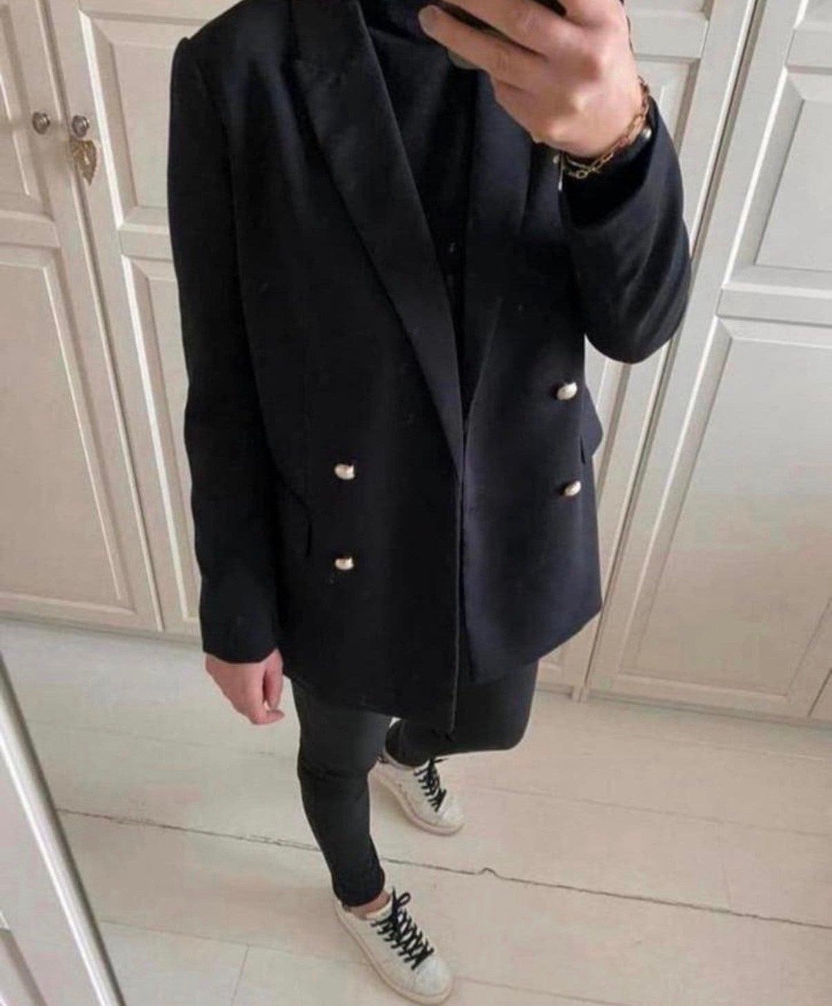 Zwarte blazer met parelmoer knopen, Kleding | Dames, Maat 38/40 (M), Zwart, Ophalen of Verzenden, Zo goed als nieuw