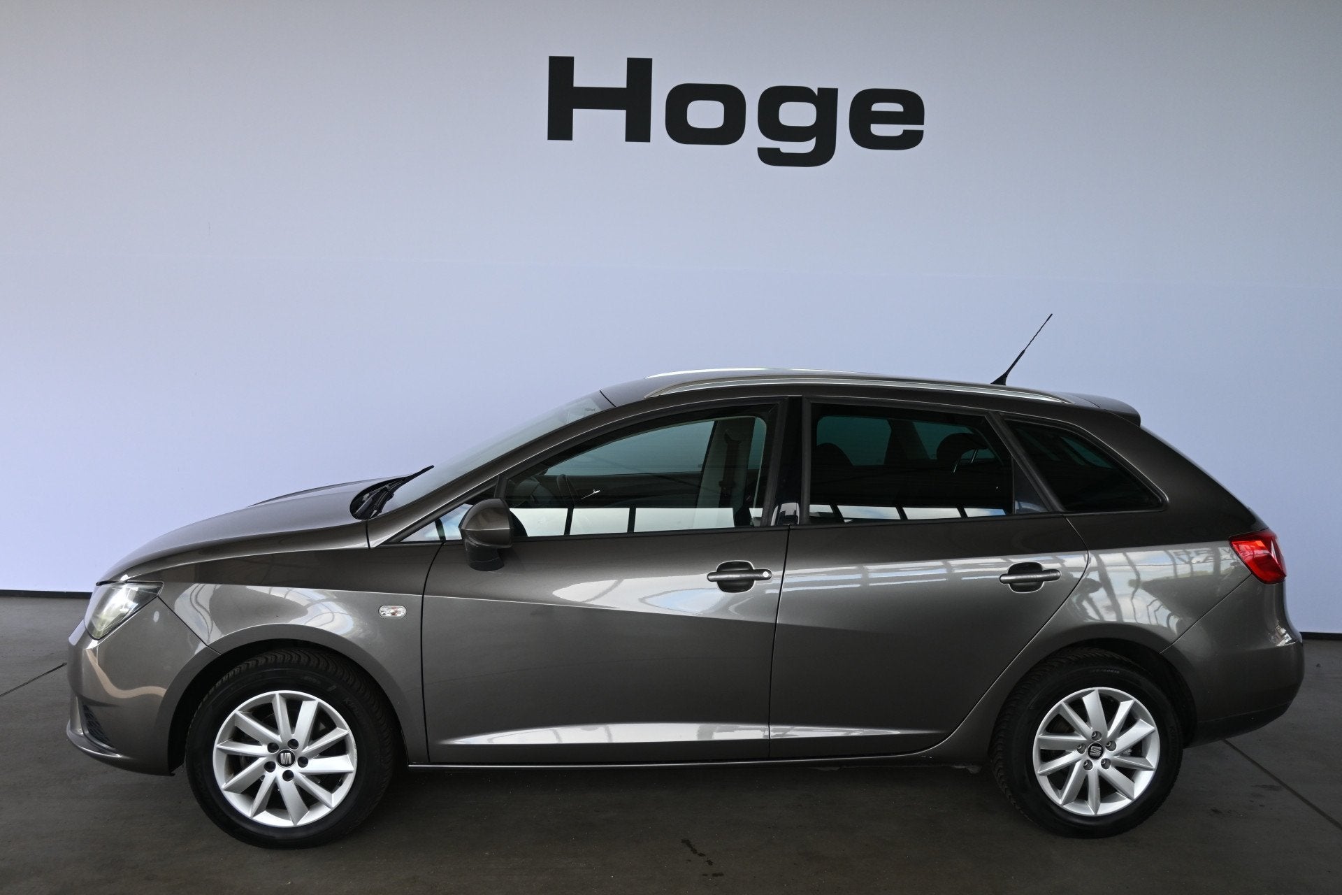 SEAT Ibiza ST 1.2 TSI Automaat Style Airco Navigatie Cruise, Euro 5, Stof, Gebruikt, Met garantie (alle)