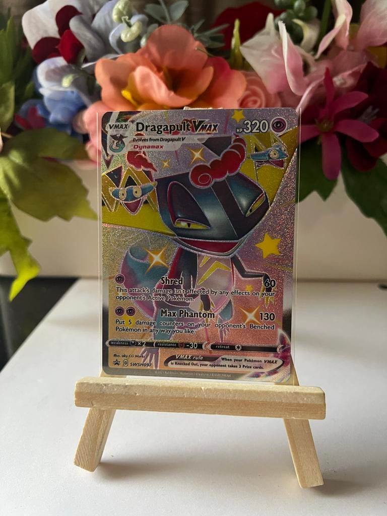 Dragapult VMAX Pokémon Kaart SWSH097 - Zo goed als nieuw, Ophalen of Verzenden, Zo goed als nieuw, Losse kaart, Foil