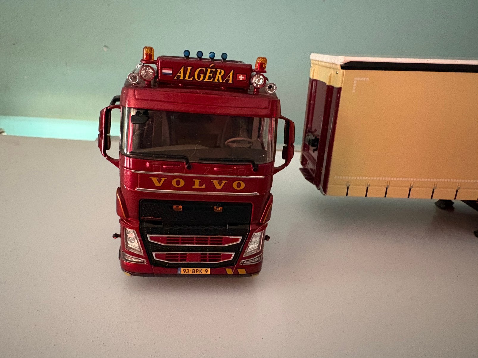 Volvo FH Algera modeltruck met trailer - Zo goed als nieuw, Hobby en Vrije tijd, 1:32 tot 1:50, Zo goed als nieuw, Truck, Ophalen