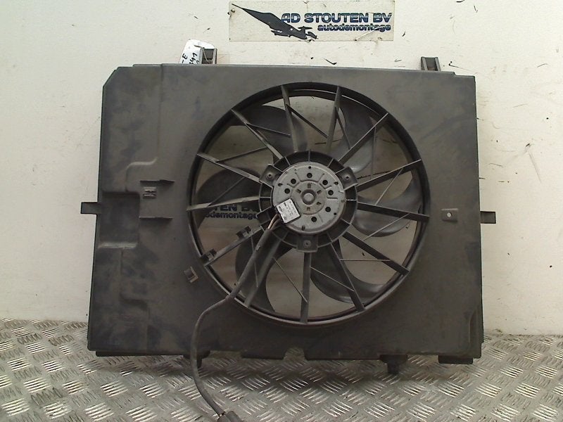 Koelventilator Mercedes-Benz E (W210) (1997-06/2000-08), Gebruikt, Mercedes-Benz AG, Mercedes-Benz, Mercedesstraße 120, Stuttgart 70372, , Duitsland