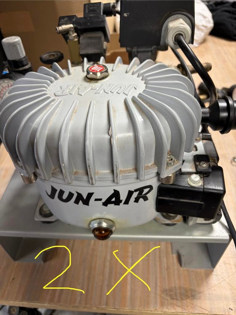 2x jun air plus zie foto’s, Minder dan 25 liter, Ophalen, Zo goed als nieuw, Minder dan 200 liter/min