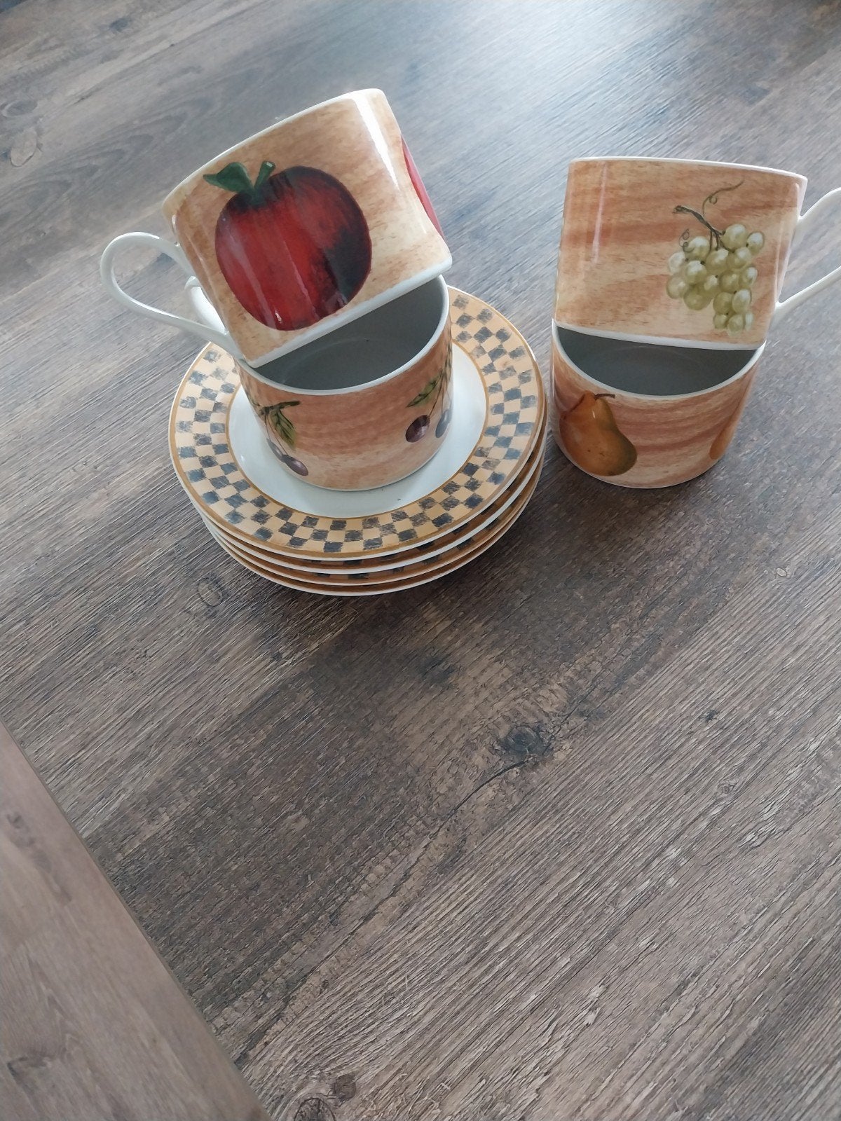 Set van 4 Block Country Orchard kop en schotels, Gebruikt, Keramiek, Ophalen of Verzenden, Overige stijlen