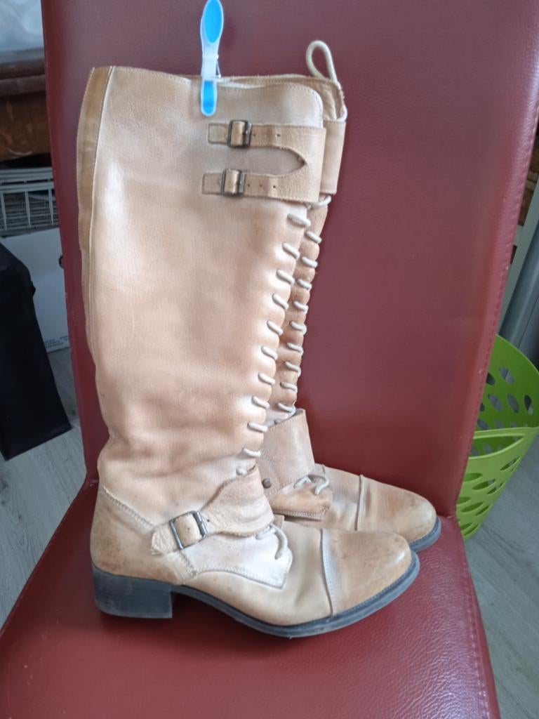 Licht beige leren rijglaarzen met gesp mt 41, Hoge laarzen, Beige, Ophalen of Verzenden, Onbekend
