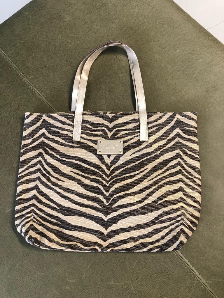 MICHAEL KORS canvas hand-/schoudertas, Sieraden, Tassen en Uiterlijk, Tassen | Damestassen, Ophalen of Verzenden, Zo goed als nieuw