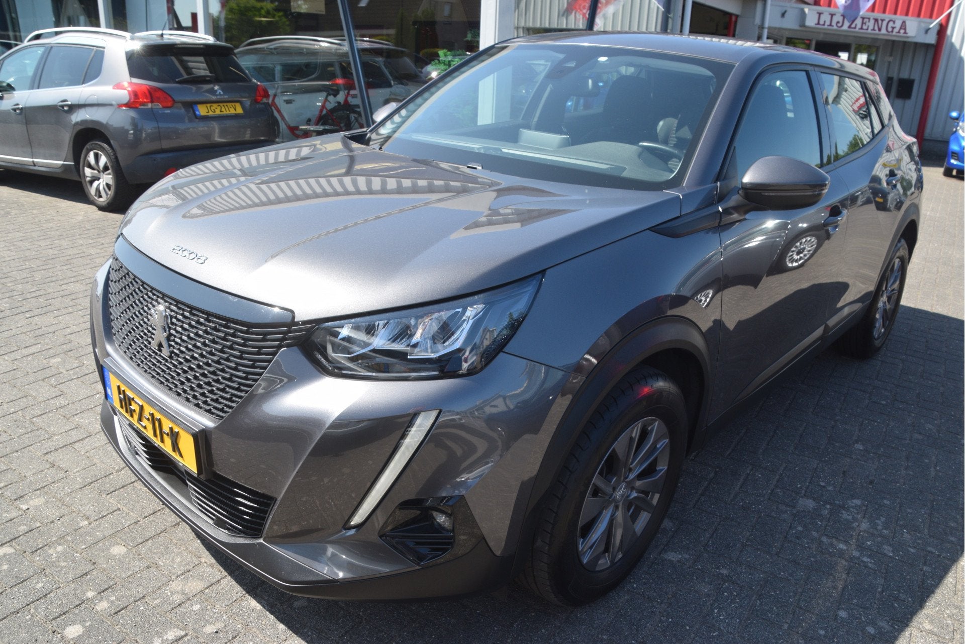 Peugeot 2008 1.2 PureTech Active Pack Carplay | Camera | LMV, Stof, Gebruikt, Euro 6, 1199 cc