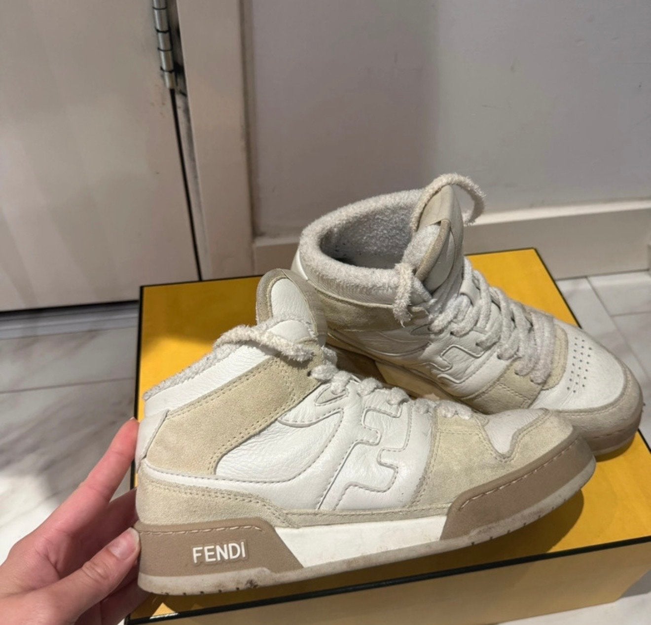 Fendi Match High Top Sneakers mt.36 - 100% Origineel, Kleding | Dames, Schoenen, Ophalen of Verzenden, Zo goed als nieuw, Beige