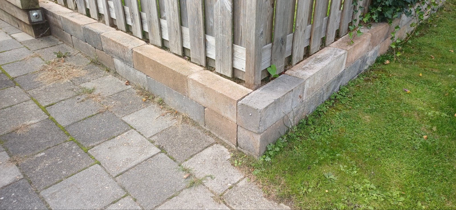 Gebruikte betonblokken. stapel blokken., Ophalen, Gebruikt, Beton