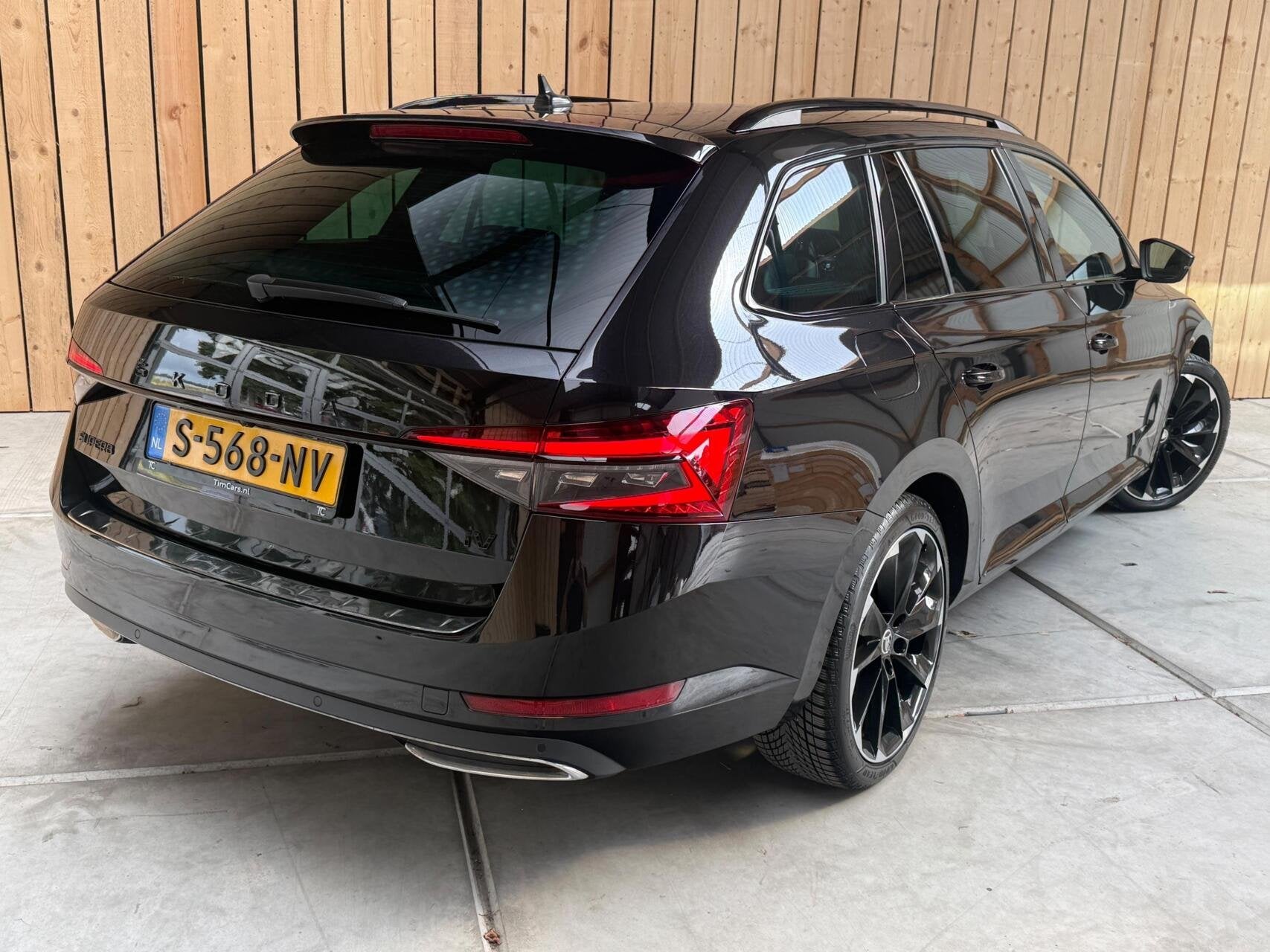 Skoda Superb Combi 1.4 TSI iV Sportline Business Automaat |, Auto's, Gebruikt, Euro 6, 4 cilinders, Automatische klimaatregeling