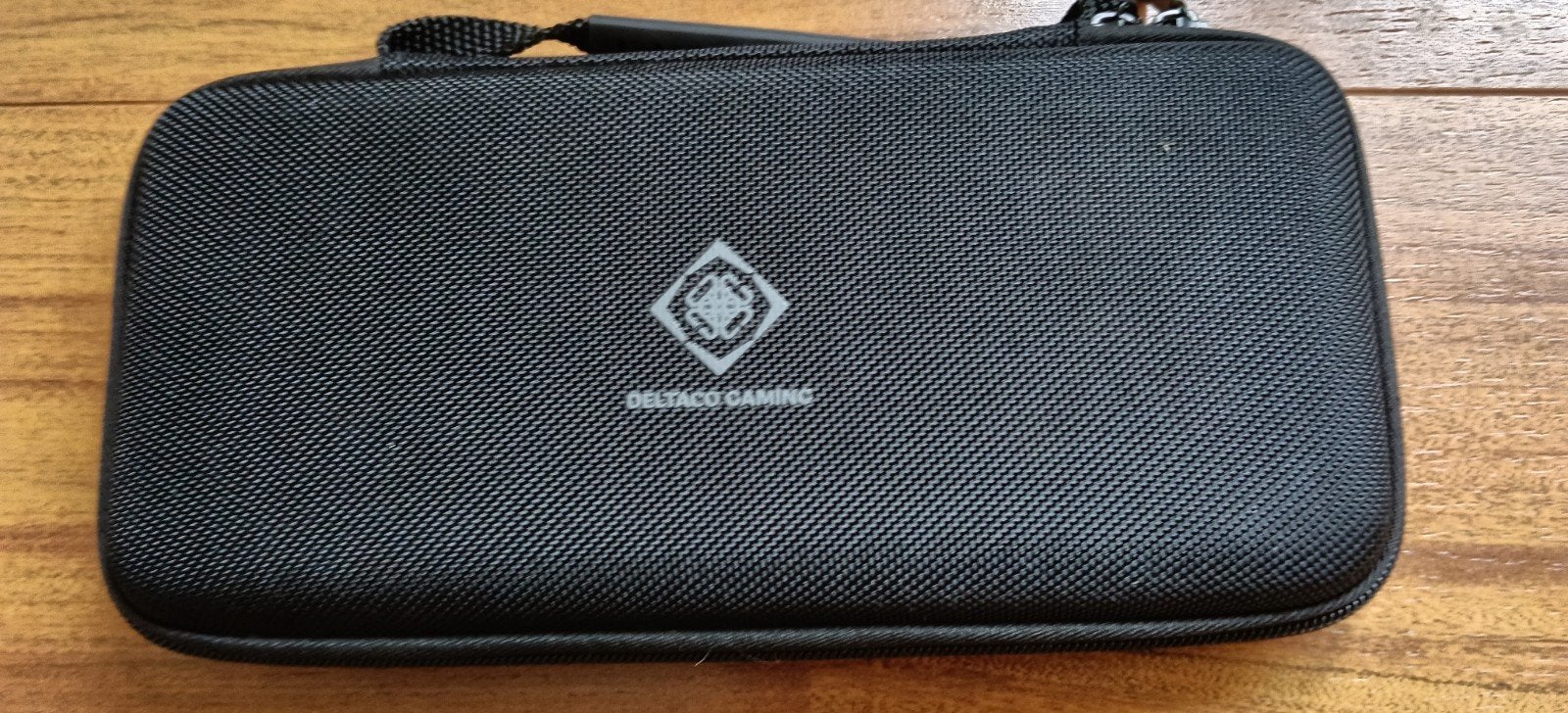 Nintendo Switch beschermhoesje - Deltaco Gaming, Ophalen of Verzenden, Zo goed als nieuw, Switch, Overige typen
