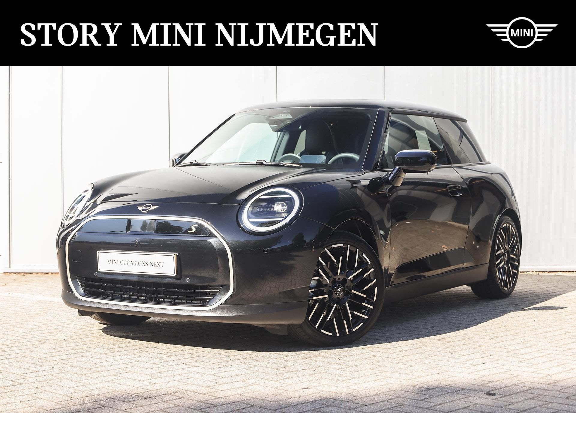 MINI Hatchback Cooper SE / Favoured / Pakket XL / 18" Night