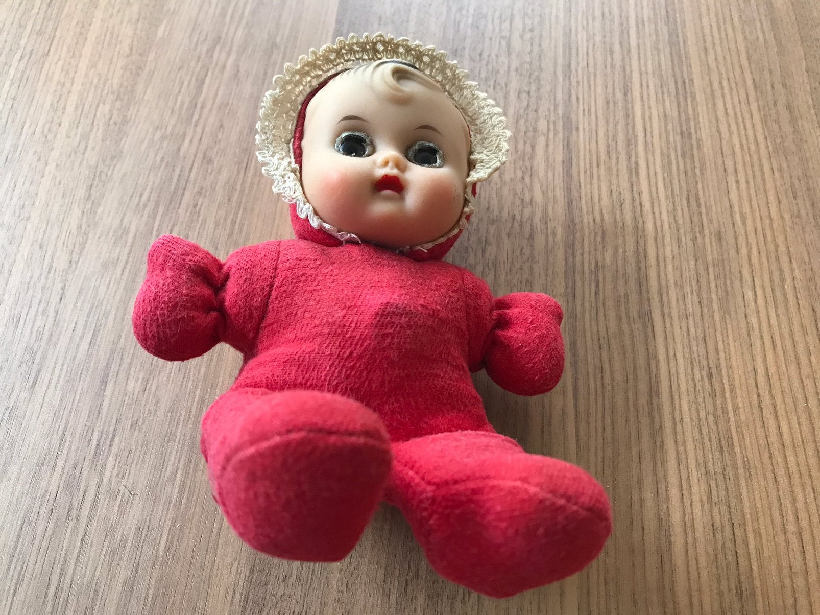 Vintage jaren 50 popje , 18 cm, Verzamelen, Poppen, Ophalen of Verzenden, Zo goed als nieuw, Pop
