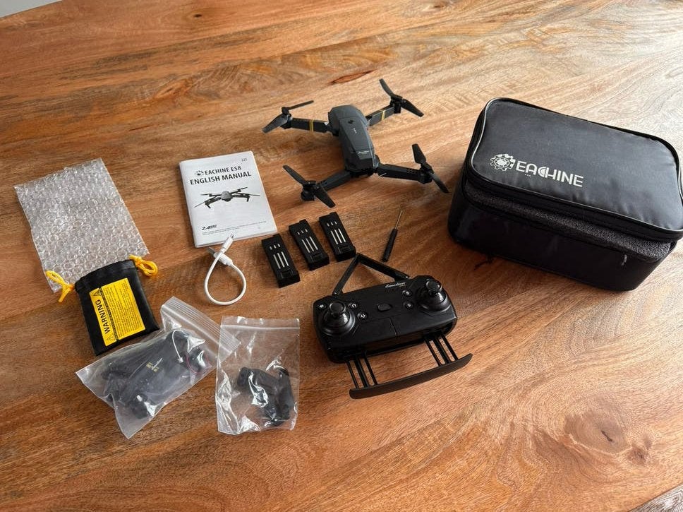 Eachine E58 Drone met 3 accu's en reserveonderdelen, Gebruikt, Overige merken, Minder dan 100 meter, Ophalen of Verzenden