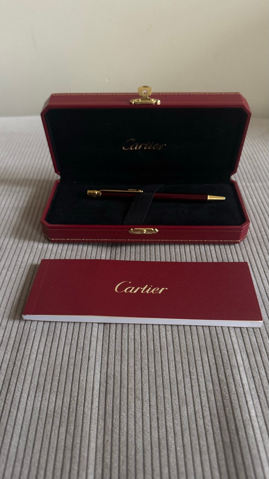 Cartier Santos Limited Edition Pen - Rood met Goud, Sieraden, Tassen en Uiterlijk, Overige Accessoires, Ophalen of Verzenden, Nieuw