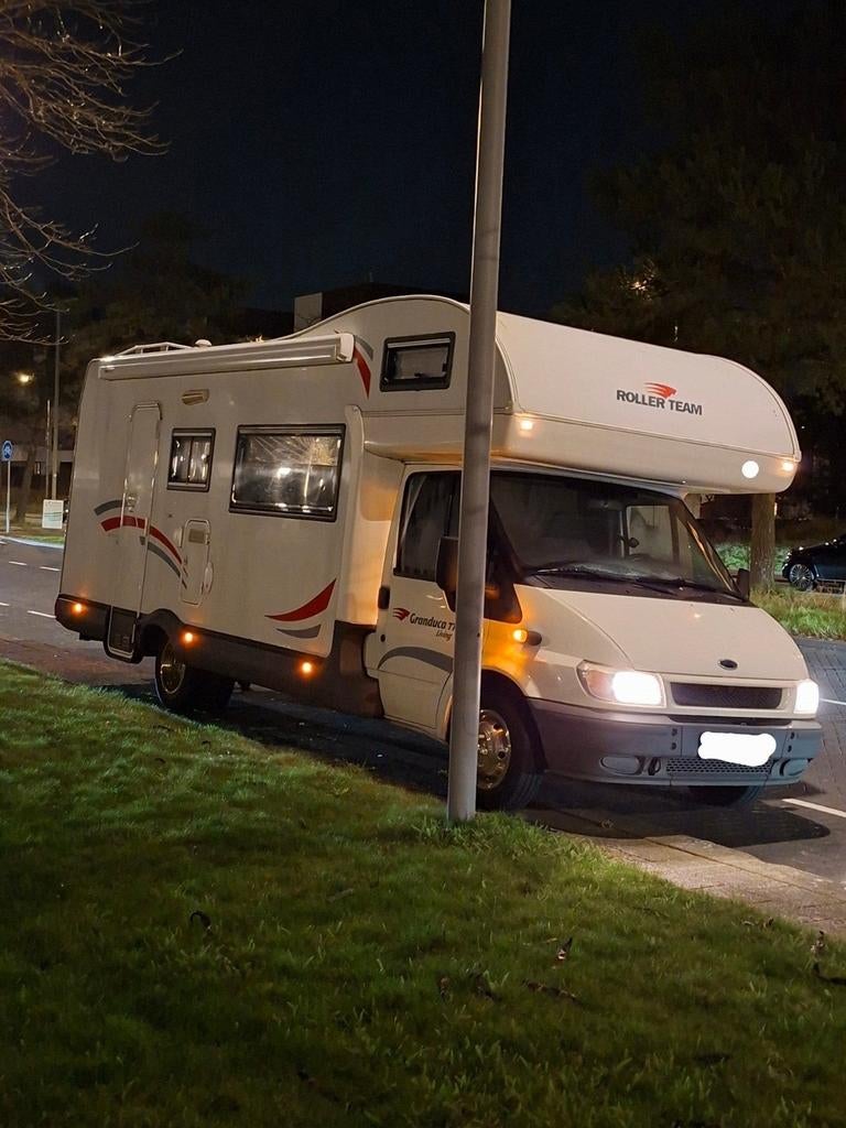 TE HUUR.  Roller Team Granduca 77 living, Ophalen of Verzenden