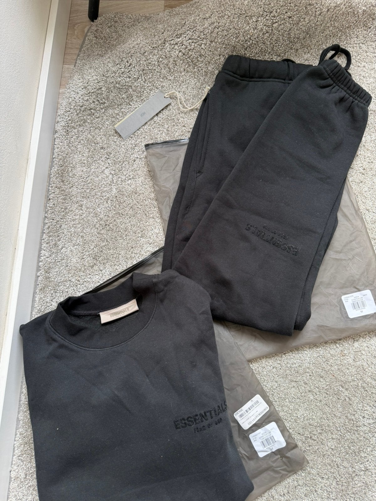 Fear of god essentials, Ophalen of Verzenden, Nieuw, Maat 48/50 (M)