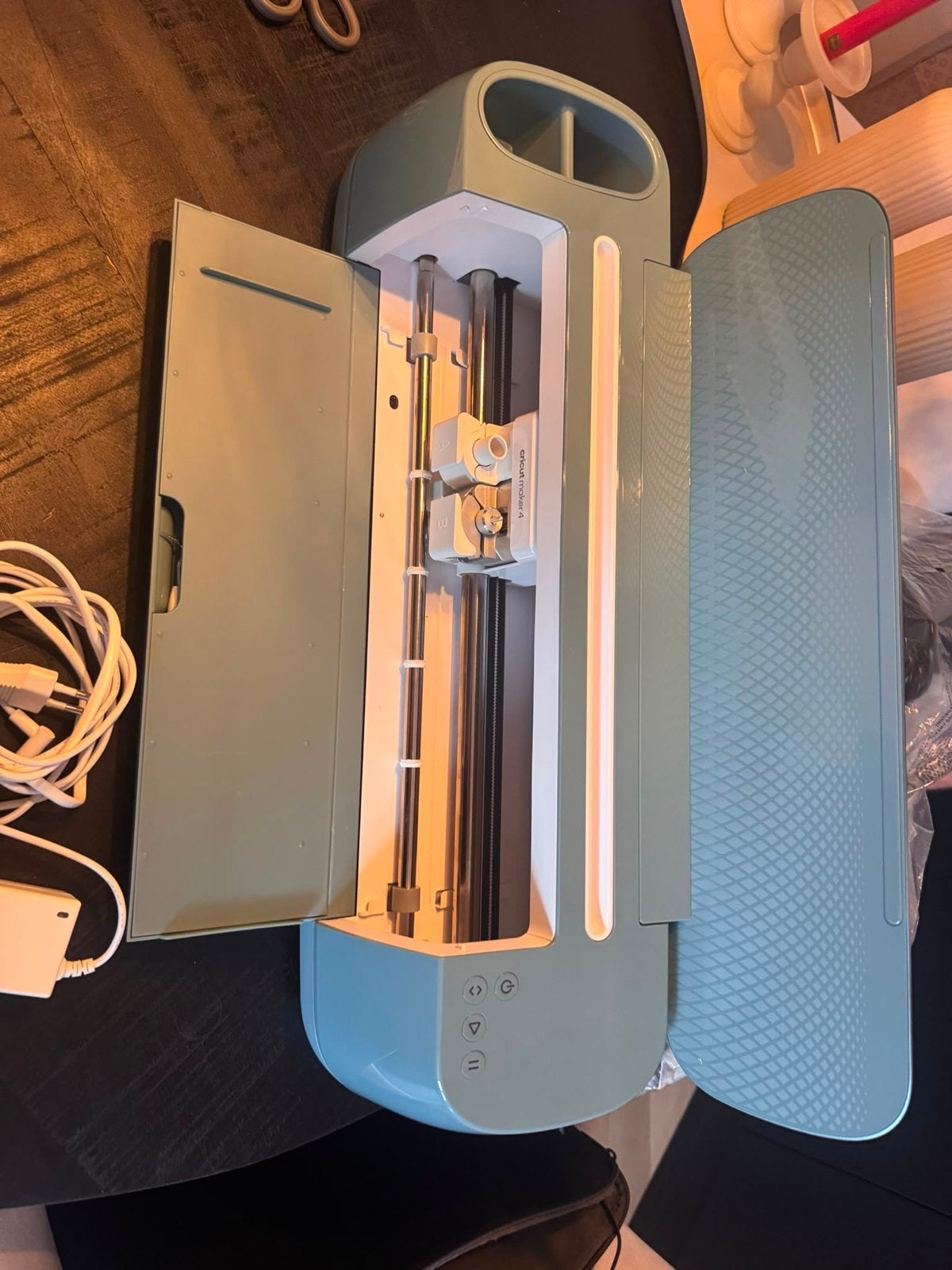 Cricut Maker 4 - Zo goed als nieuw met bon, Ophalen of Verzenden, Zo goed als nieuw, Machine, Cricut