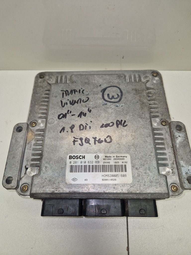 RENAULT TRAFIC II OPEL VIVARO 1.9 ECU / 8200118526, Gebruikt, Opel, Robert Bosch GmbH, Robert-Bosch-Platz 1, 70839 Gerlingen-Schillerhöhe, Duitsland