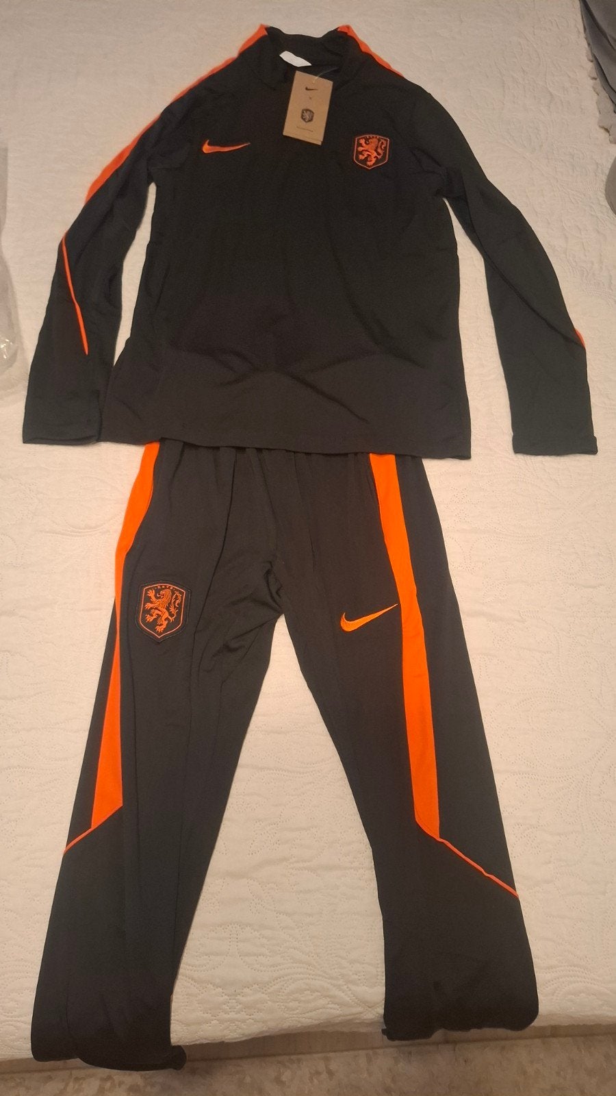 KNVB Nederlands Elftal WK Trainingspak - Nieuw met kaartjes, Ophalen, Nieuw, Nike, Jongen of Meisje