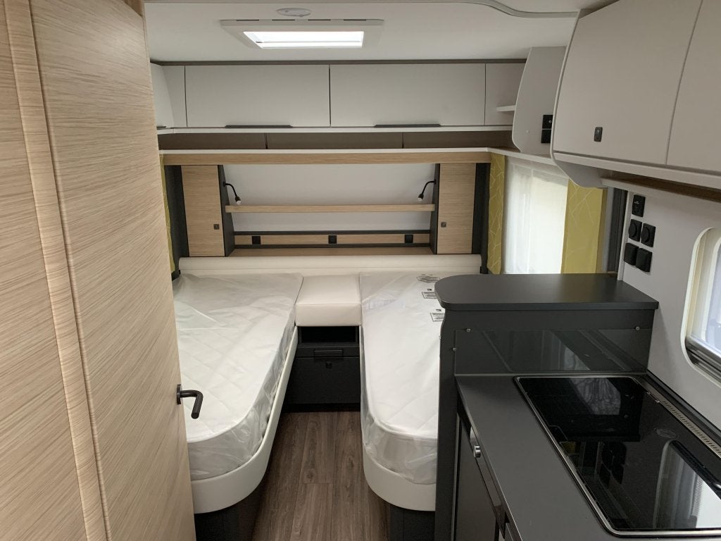 Fendt Apero 465 TG Model 2025, Caravans en Kamperen, Caravans, Standaardzit, Bedrijf, Fendt, Schokbreker