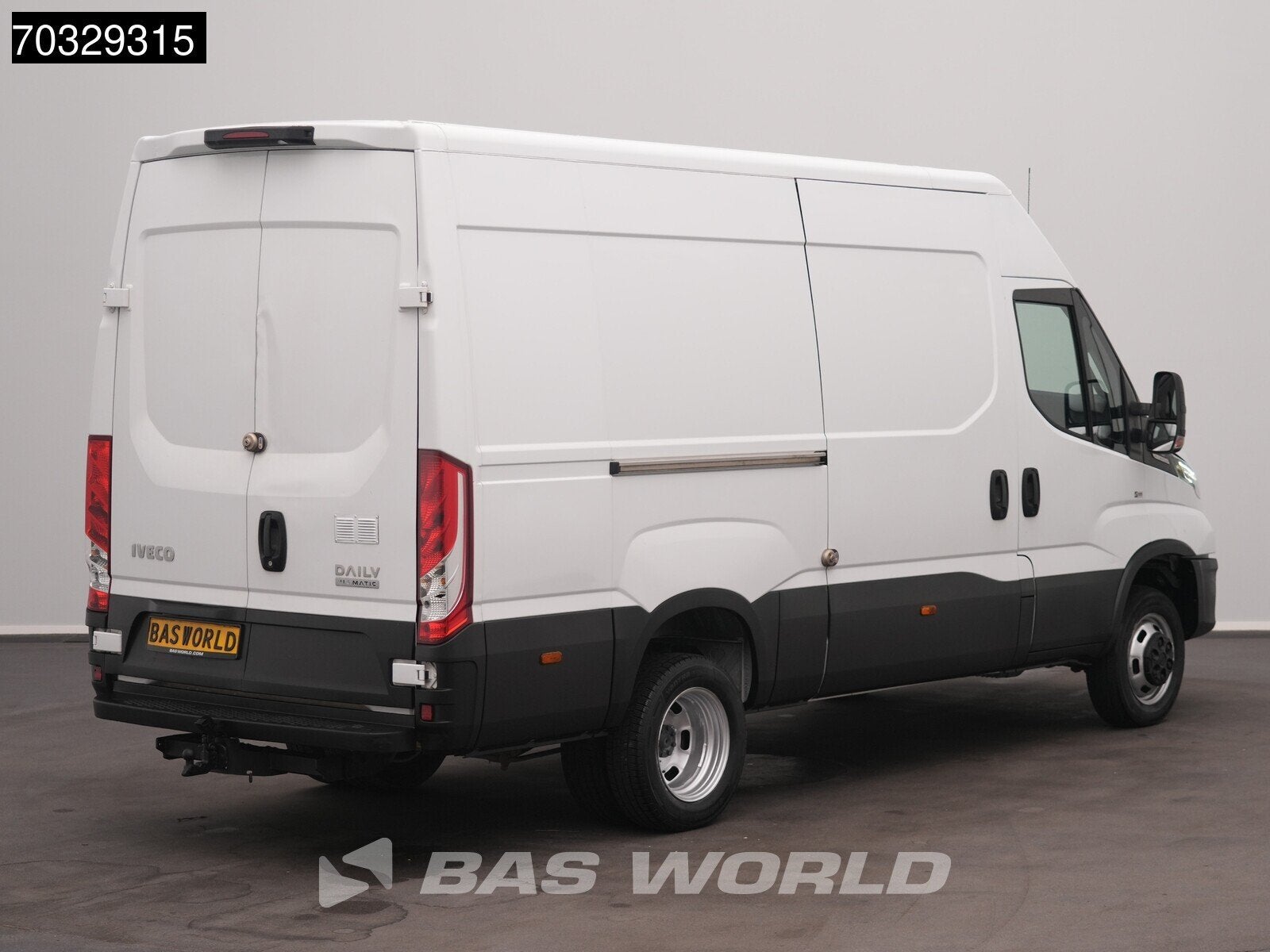 Iveco Daily 50C18 3.0L Automaat L2H2 Dubbellucht 3,5t Trekha, Auto's, Bestelauto's, Automaat, Stof, Gebruikt, Euro 6