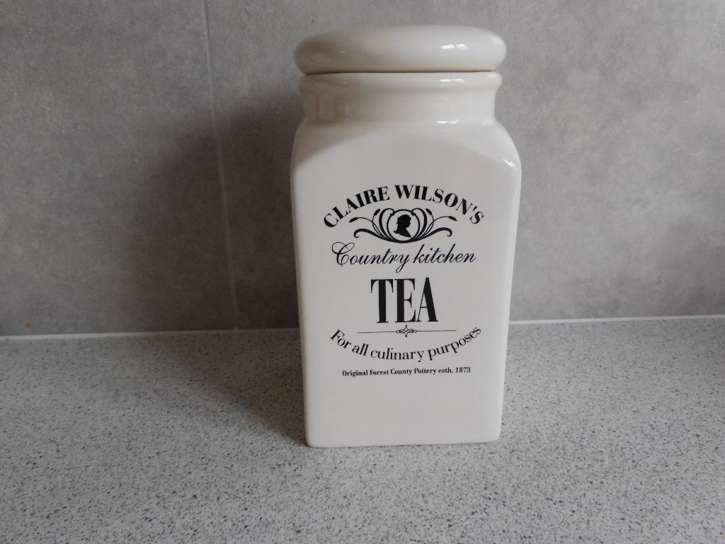 Voorraad Pot Tea Claire Wilson, Overige typen, Ophalen of Verzenden, Zo goed als nieuw, Overige stijlen