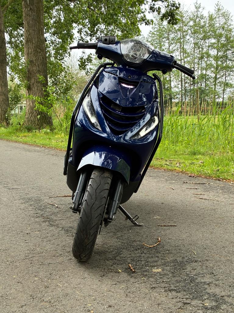 Piaggio zip 2020 Full option!!, Ophalen of Verzenden, Zo goed als nieuw, Benzine, Zip