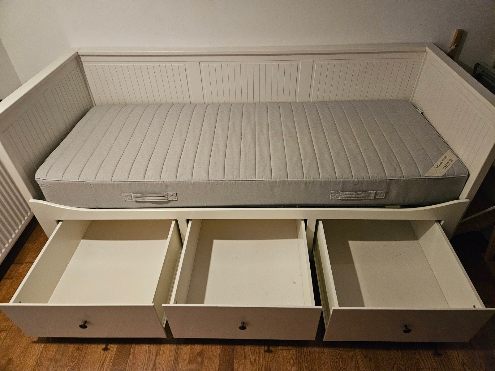 Hemnes bed Ikea, Huis en Inrichting, Slaapkamer | Bedden, Ophalen, Wit, Tweepersoons, 80 cm