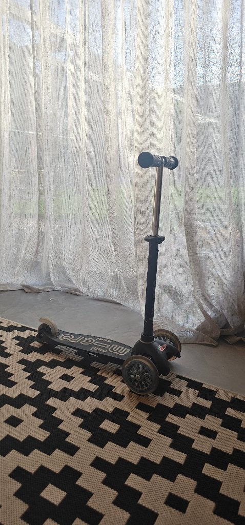 Micro mini step zwart, Fietsen en Brommers, Ophalen of Verzenden, Gebruikt, Gewone step, Micro