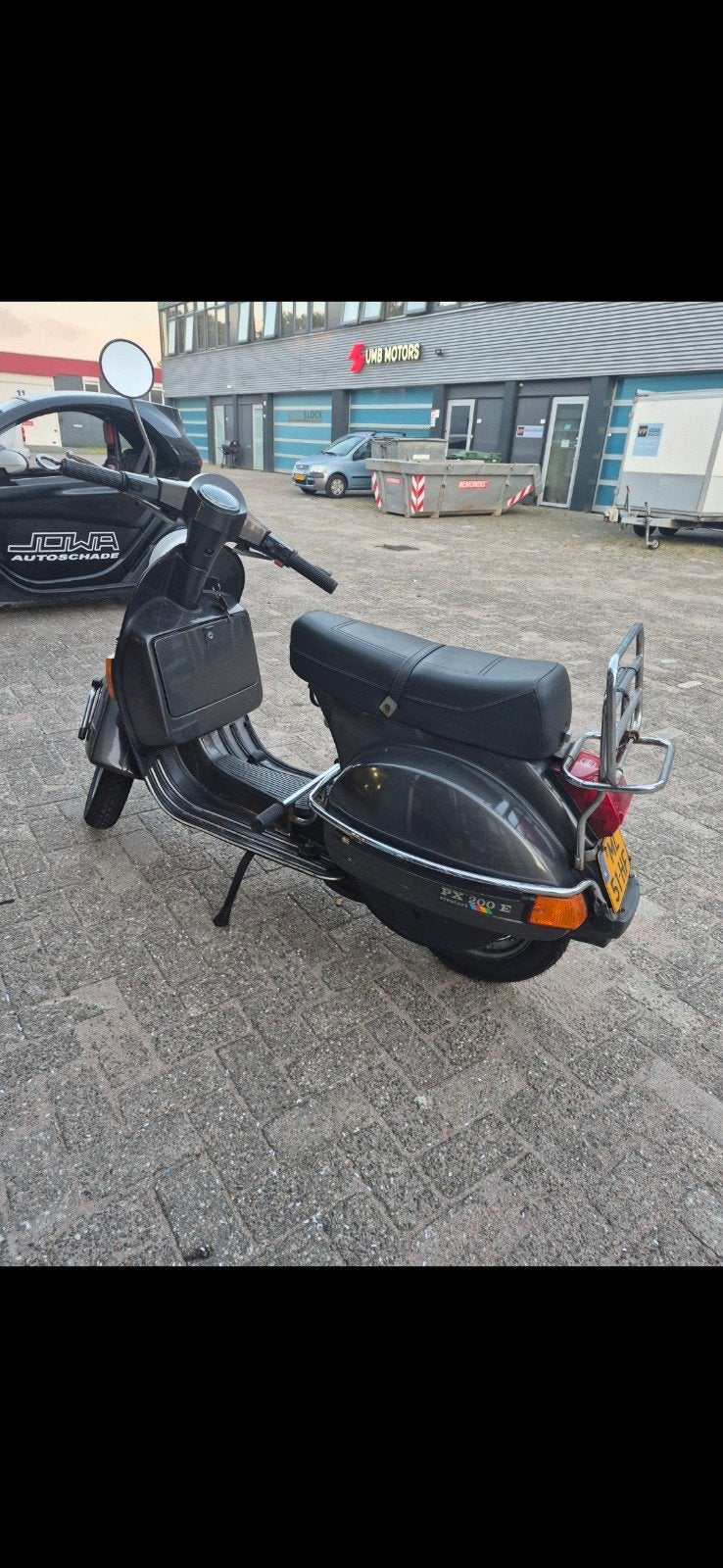 Vespa PX200E bagagedrager, Motoren, Ophalen