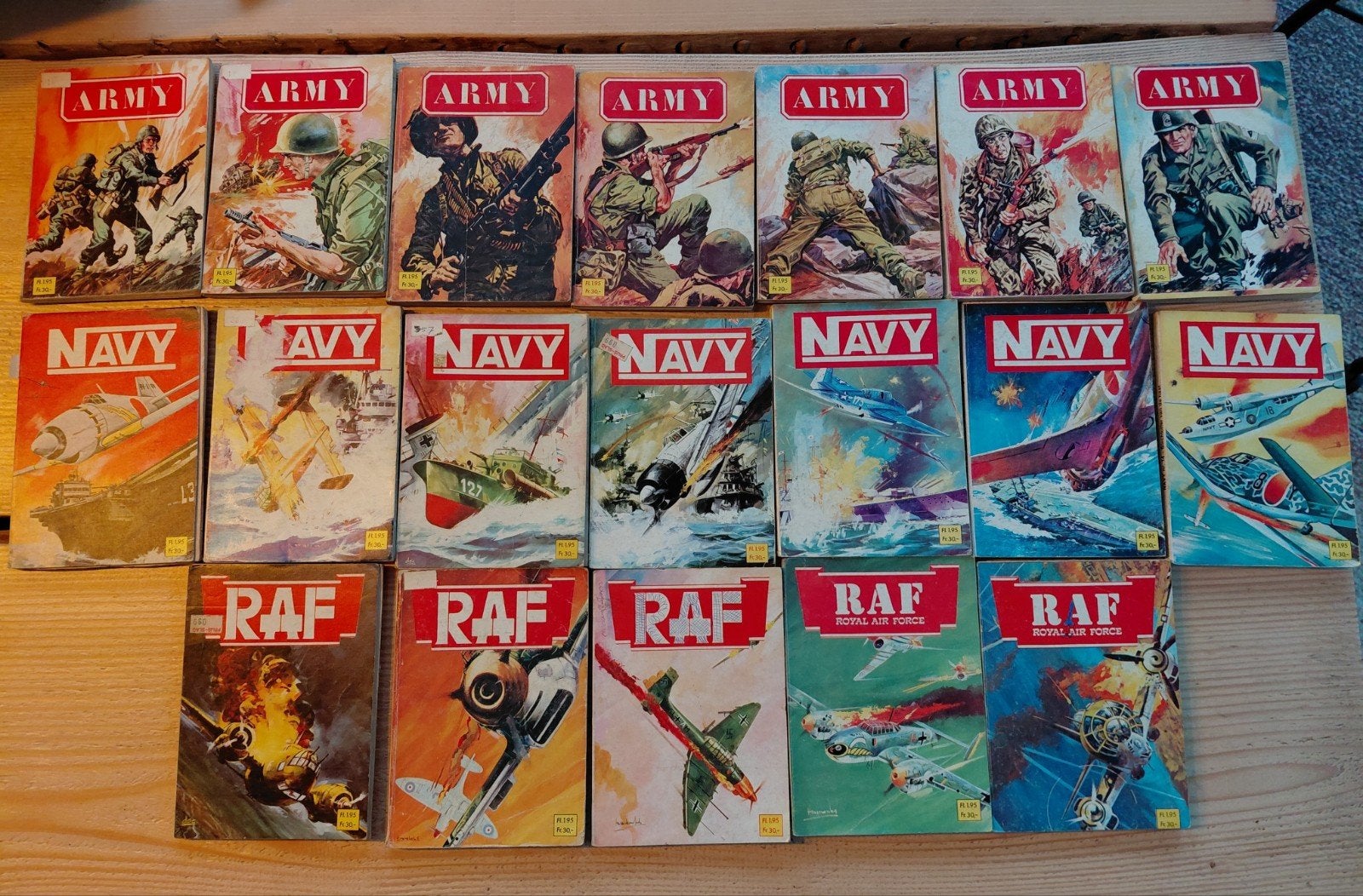 Vintage oorlogspockets Army, Navy, RAF, 19 stuks, Meerdere stripboeken, Ophalen of Verzenden