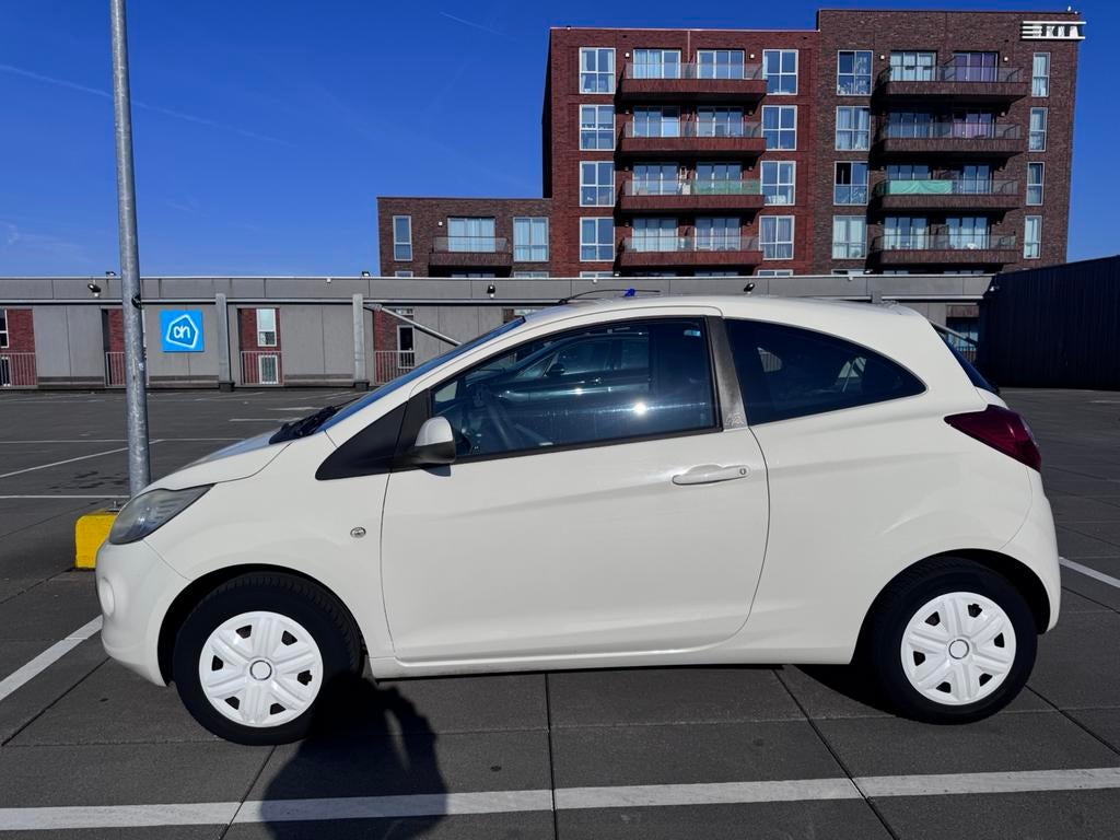 Ford Ka 1.2 2010 Wit, Auto's, Ford, Voorwielaandrijving, 1242 cc, 4 cilinders, 4 stoelen