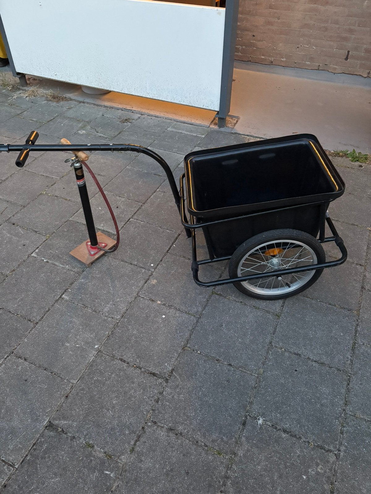 Fietskar en aansluiting, Ophalen, Zo goed als nieuw, Bagagekar