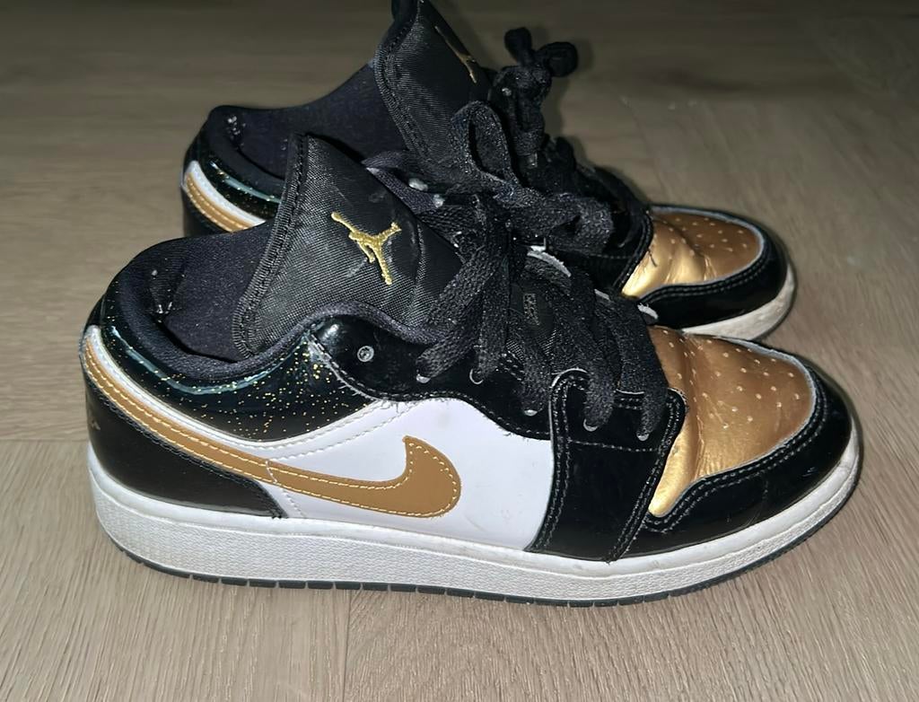 Nike jordan maat 37.5, Kinderen en Baby's, Kinderkleding | Schoenen en Sokken, Ophalen of Verzenden, Gebruikt, Meisje, Sportschoenen