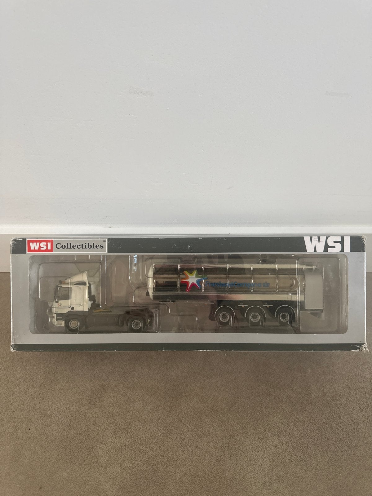 WSI Collectibles FrieslandCampina Tankwagen 1:50, Ophalen of Verzenden, Nieuw, Bus of Vrachtwagen, Wsi