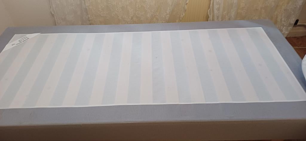 Eenpersoons boxspring, Ophalen, 90 cm, Eenpersoons, Zo goed als nieuw