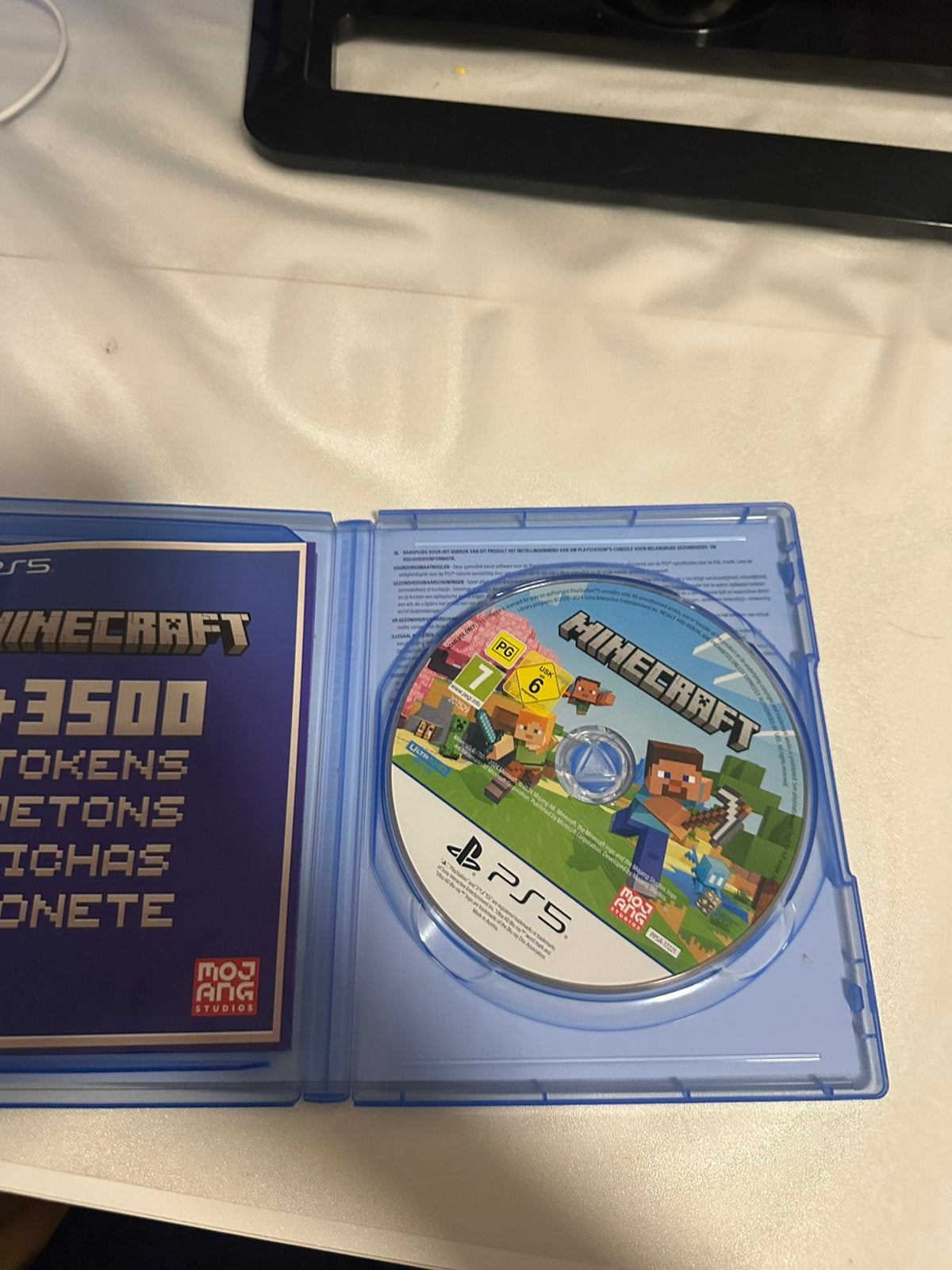 Minecraft ps5, 3 spelers of meer, Ophalen of Verzenden, Zo goed als nieuw, Vanaf 7 jaar