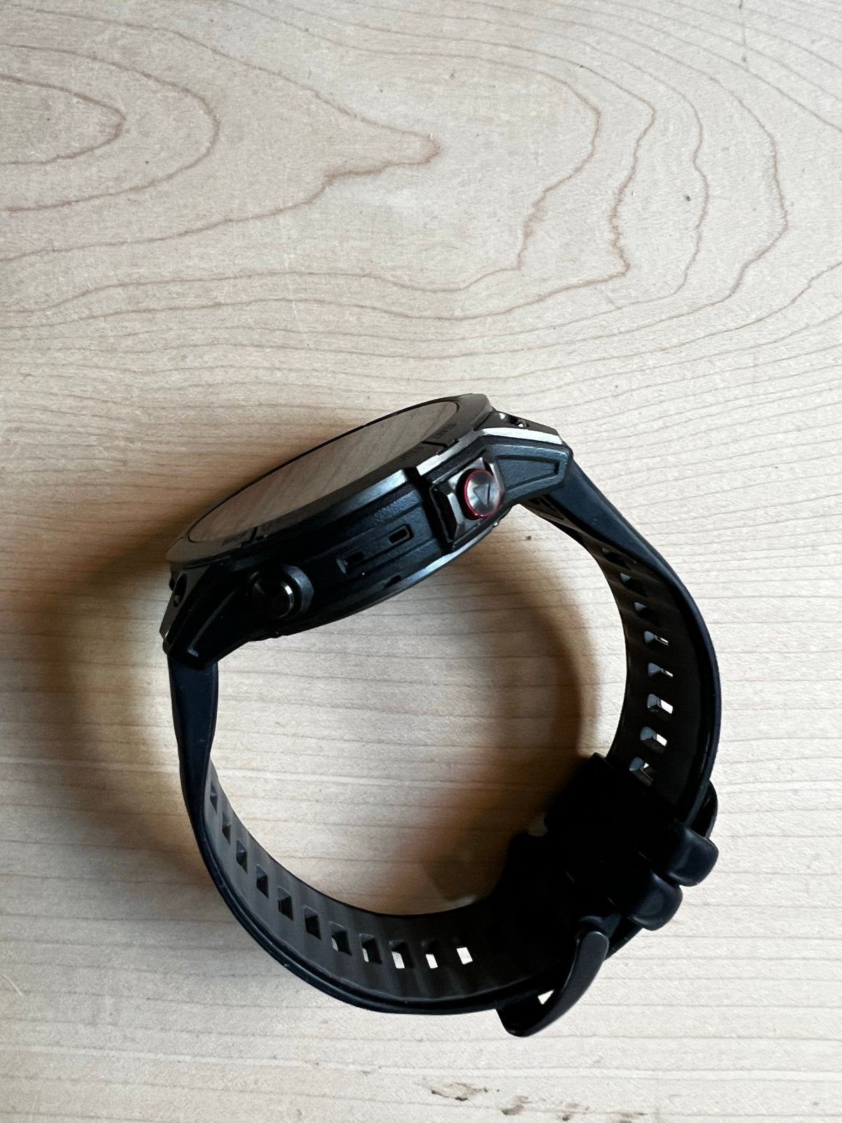 Foto 4 van Garmin Epix Gen 2 Sapphire Premium Smartwatch Zwart