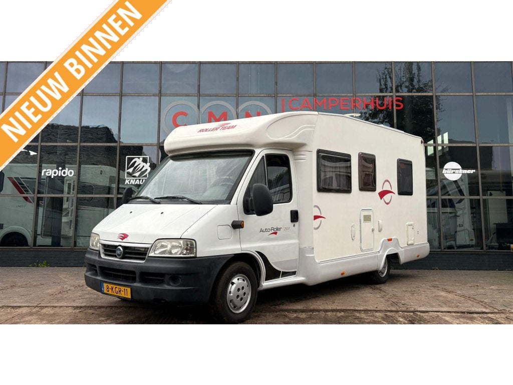 Roller Team Auto Roller 255 P 130PK,Vastbed,Luifel, Overige merken, Achteruitrijcamera, Standaard zit, Ringverwarming