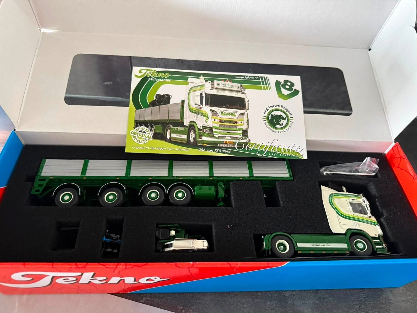 Tekno en WSI modellen, Hobby en Vrije tijd, Modelauto's | 1:50, Ophalen of Verzenden, Zo goed als nieuw, Bus of Vrachtwagen, Tekno