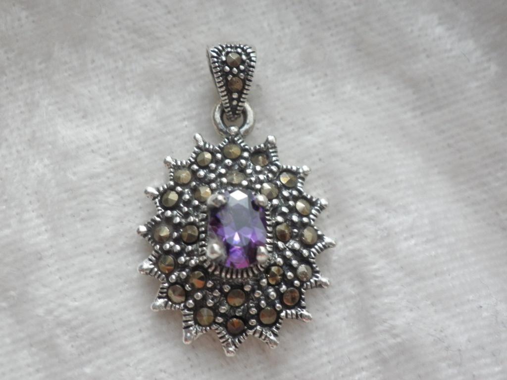 Mooi Sierlijke Zilveren Hanger met Amethist en Markasietjes, Sieraden, Tassen en Uiterlijk, Antieke sieraden, Verzenden, Zilver