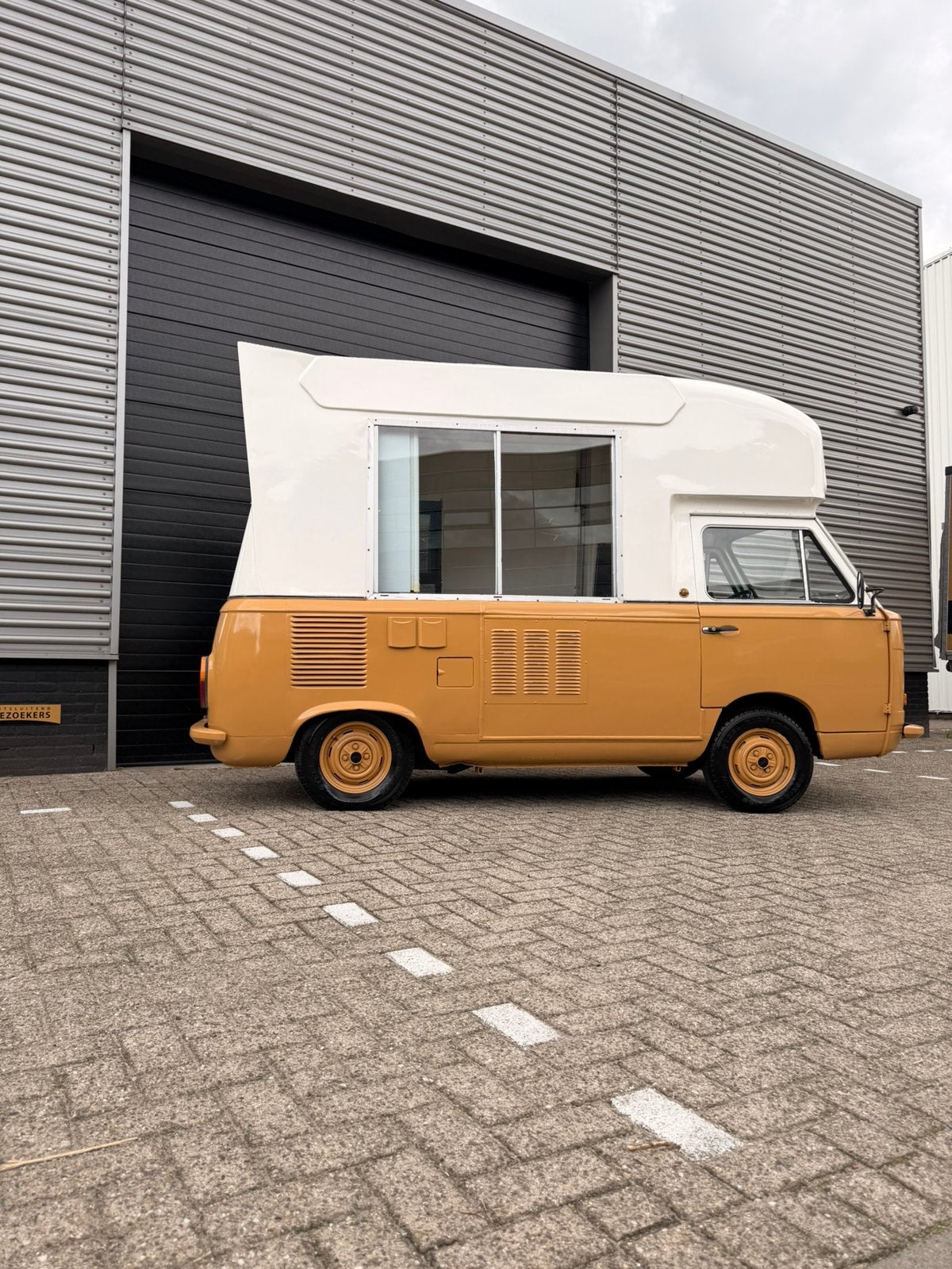 Fiat 900 Oldtimer Foodtruck – volledig gerestaureerd, foto 6