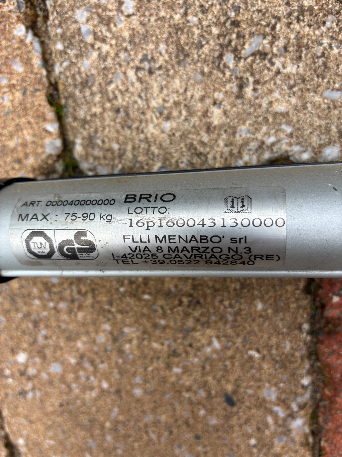 Menabo Brio dakdragers - 75-90 kg + sleuyels, Auto diversen, Ophalen, Gebruikt