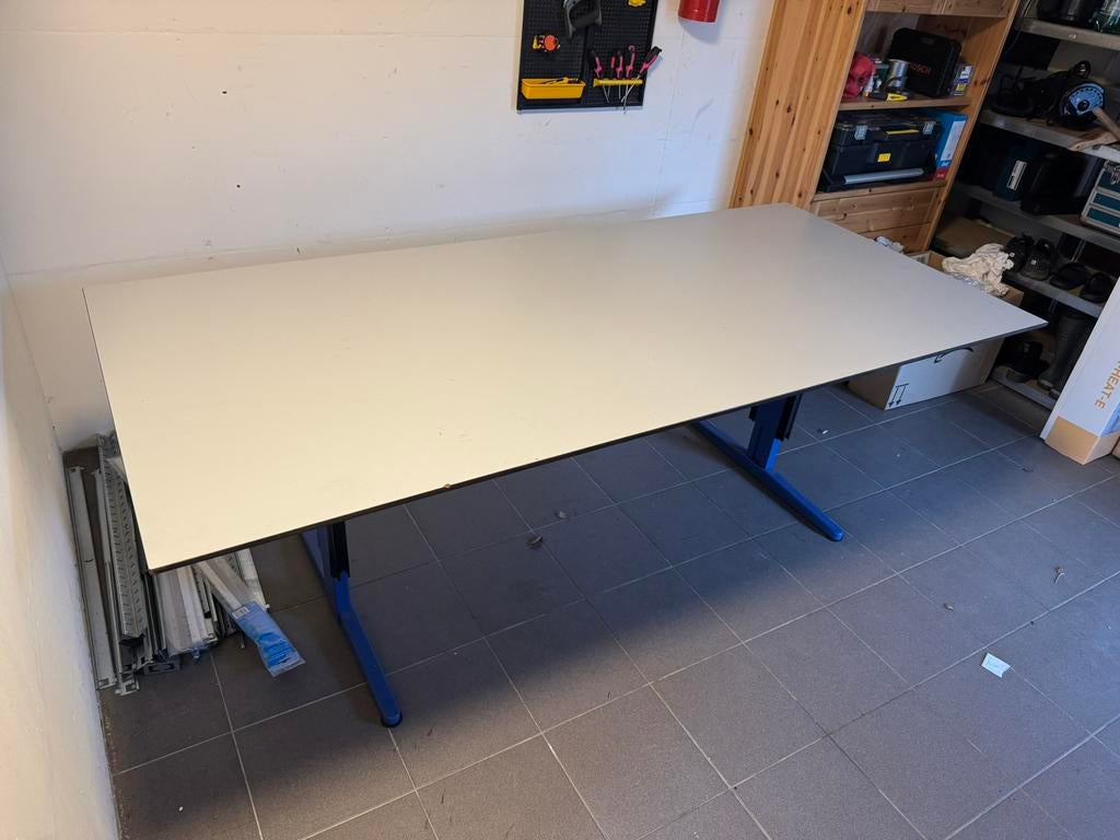 Oud bureau / werktafel, Huis en Inrichting, Ophalen, In hoogte verstelbaar, Zo goed als nieuw